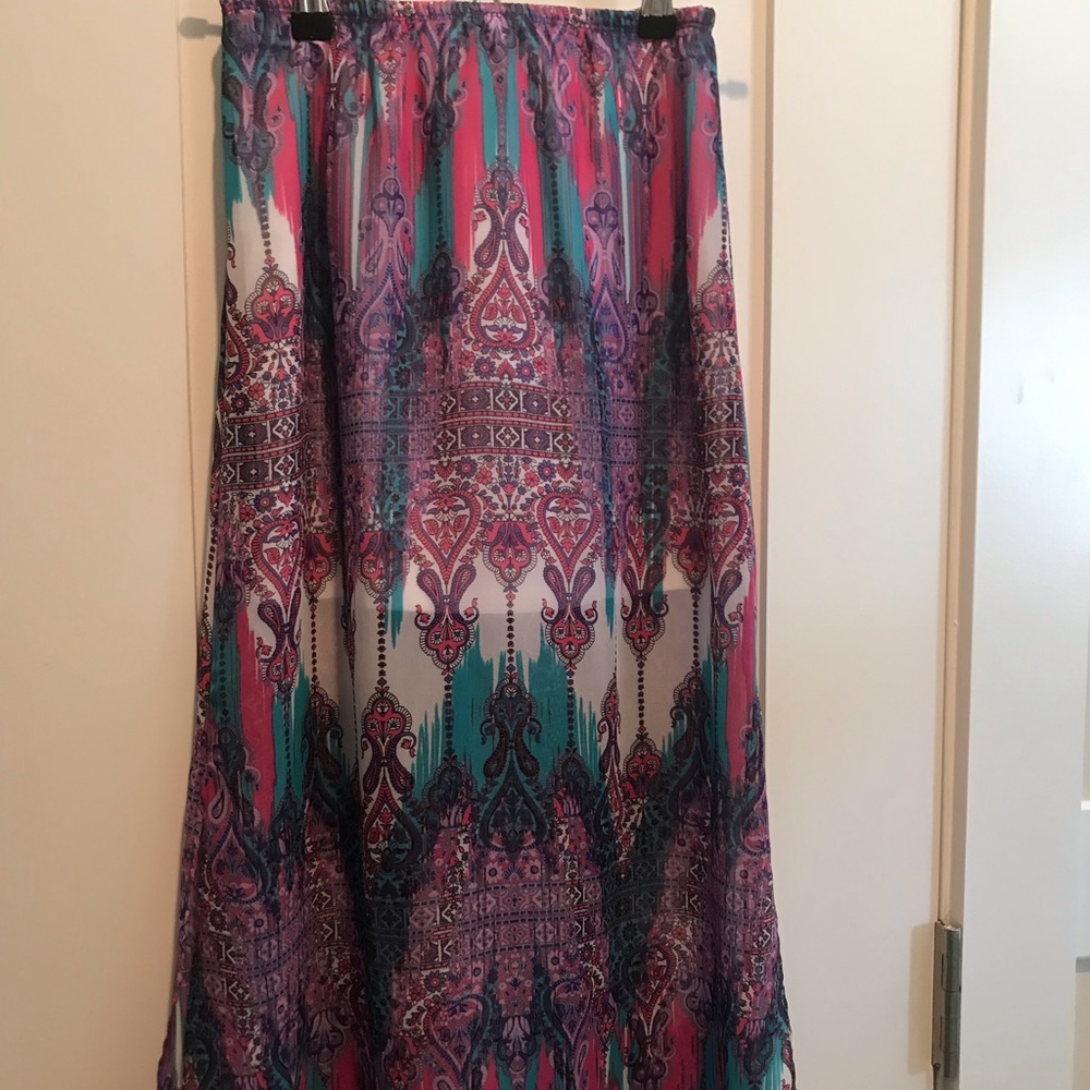 Amy Byer midi patterned skirt
